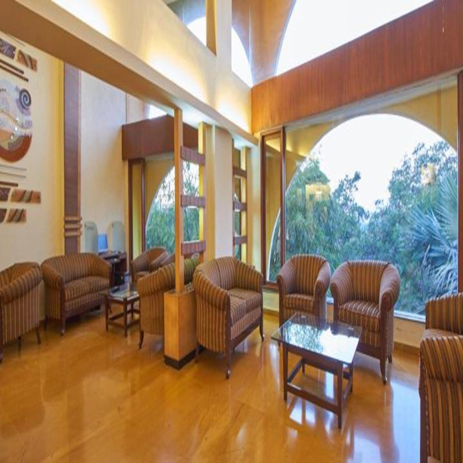 Sahil Sarovar Portico Lonavala Exteriör bild