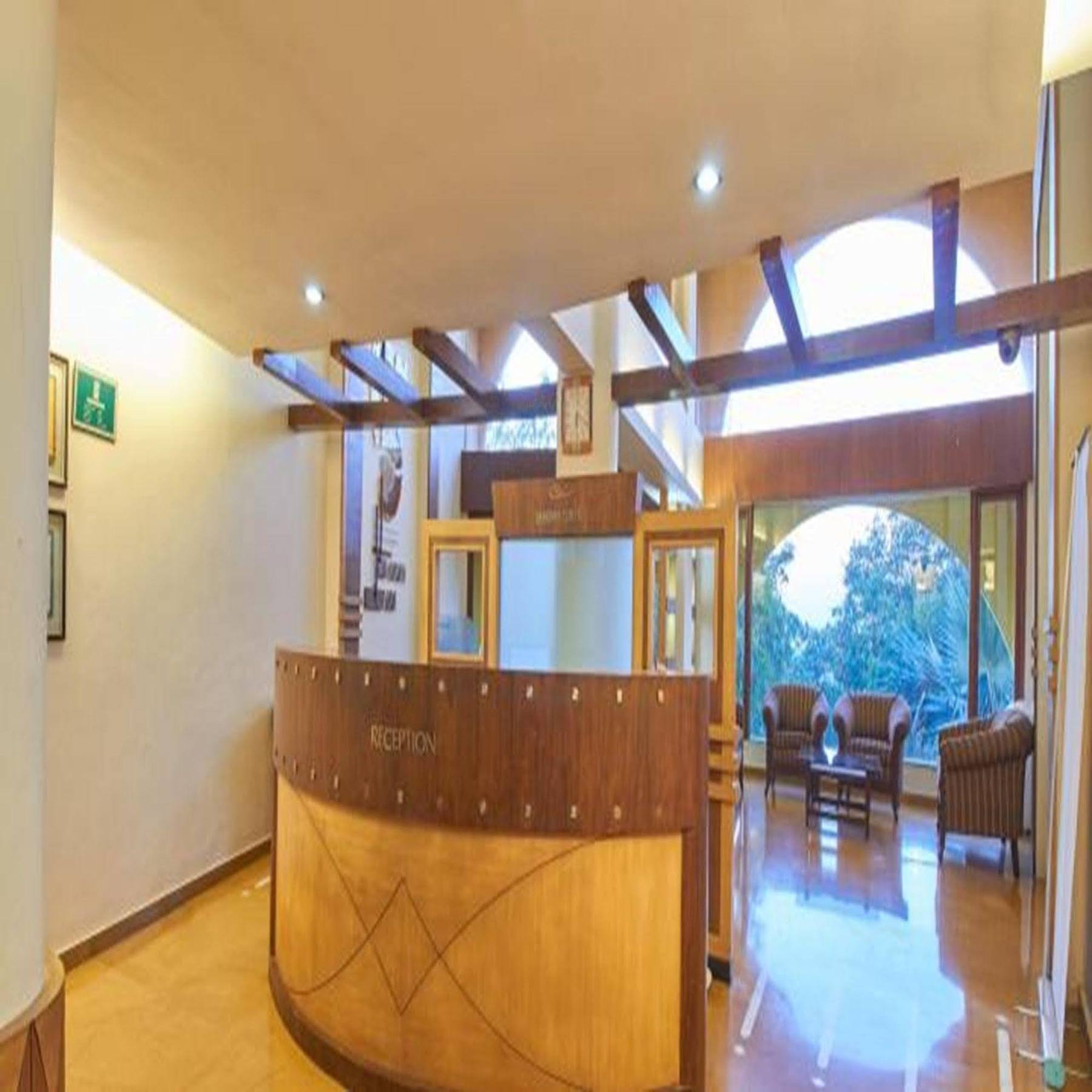 Sahil Sarovar Portico Lonavala Exteriör bild