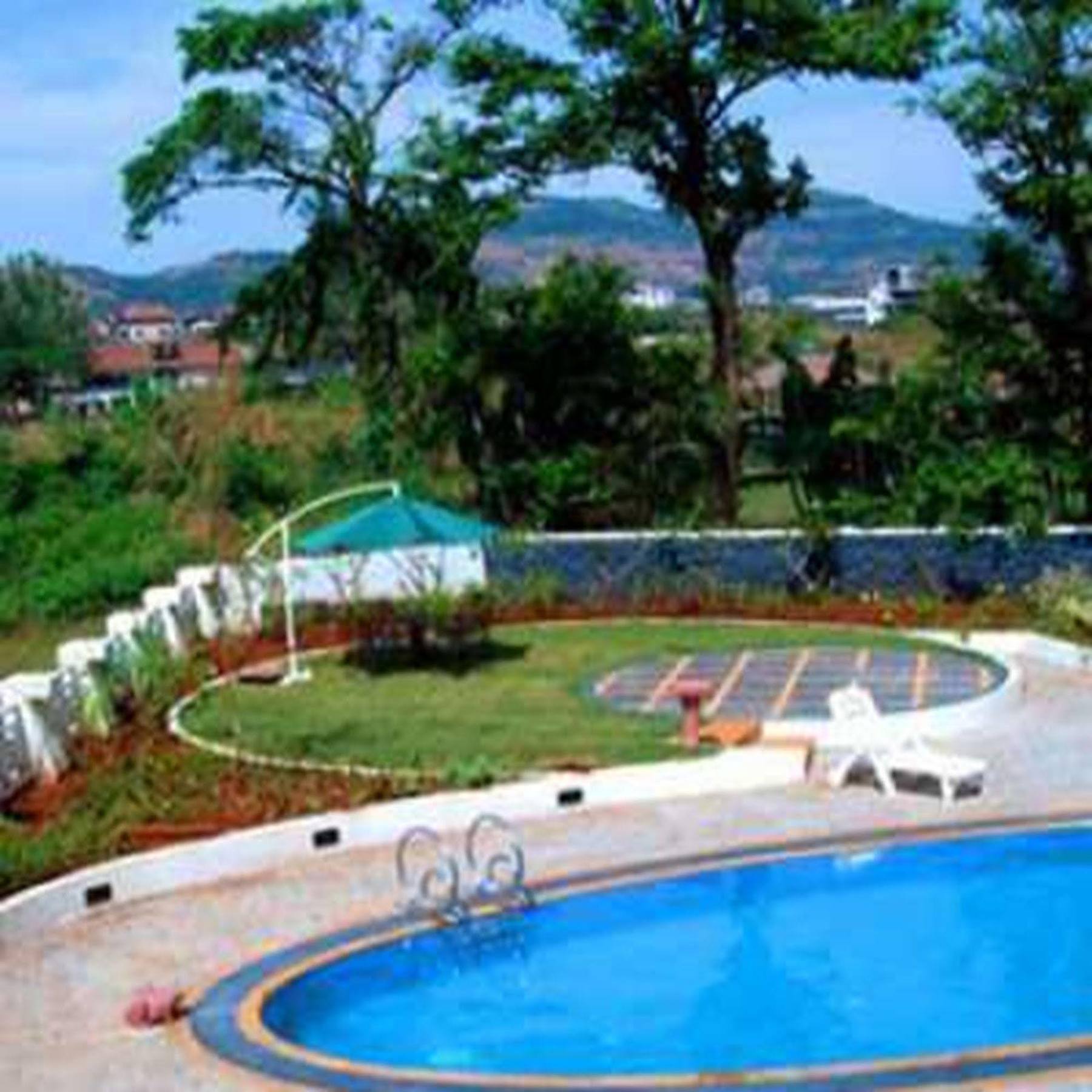 Sahil Sarovar Portico Lonavala Exteriör bild
